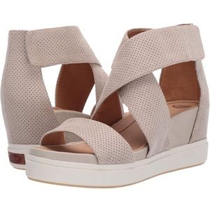 New Dr Scholls Sheena platform wedge 6